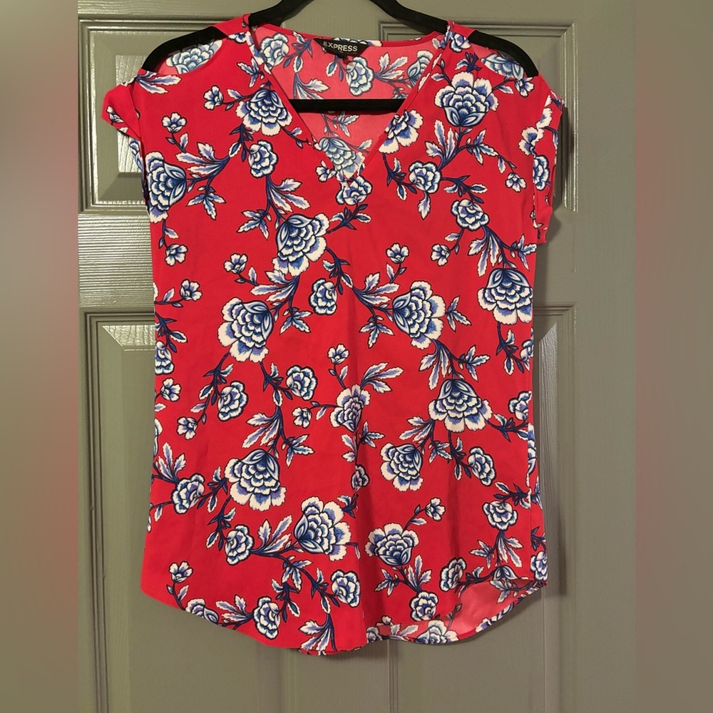 Express Short Sleeve Blouse bundle size XS